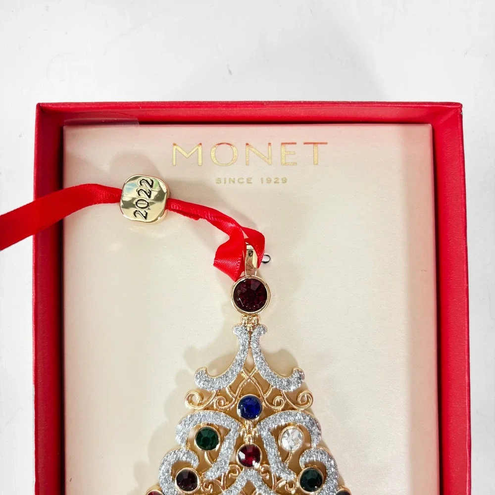 Monet brand new